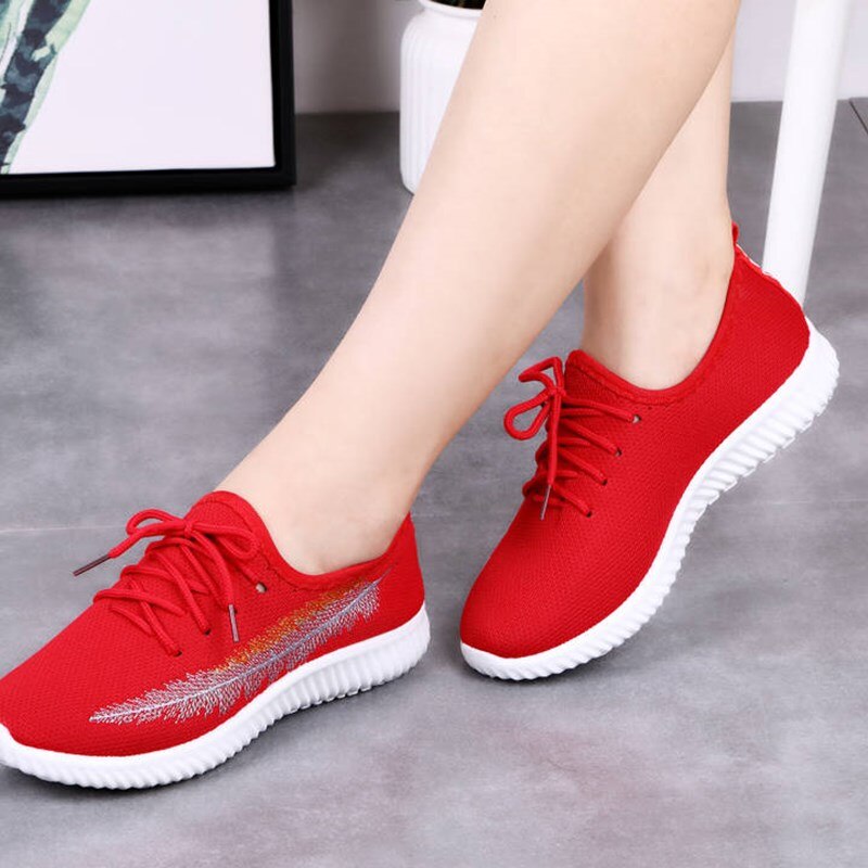 Solid Breathable Shallow Mouth Woman Tennis Shoes Concise Classics Flying Woven Candy Color Student Net Shoes Chaussures Femme