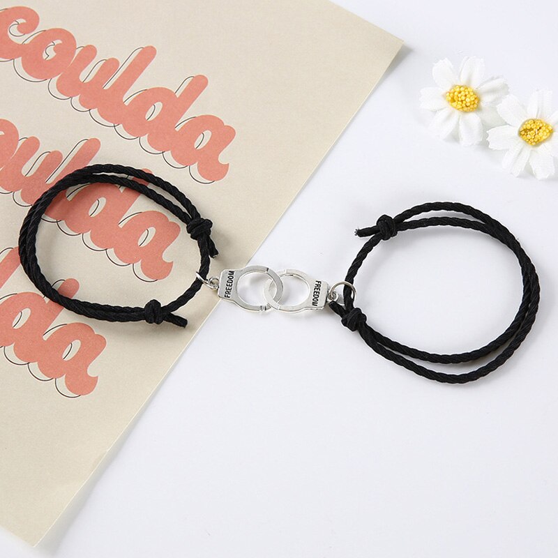 Pulsera de pareja astronauta pequeña banda de Goma para enviar novia novio imán piedra brazalete con cascabel nudo de la cuerda de la joyería: 1