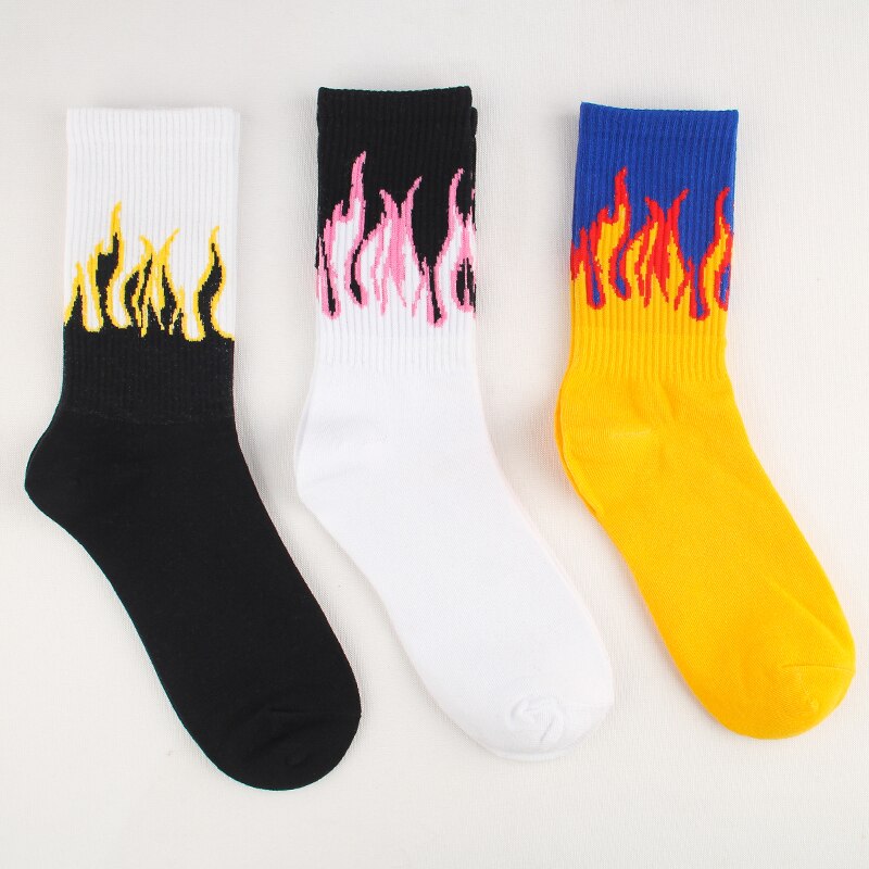 Unisex Flame Black White Yellow Fire Sokken Novelty Hip Hop Harajuku Socks Skateboard Calceines Mujer Street Skarpetki Socks