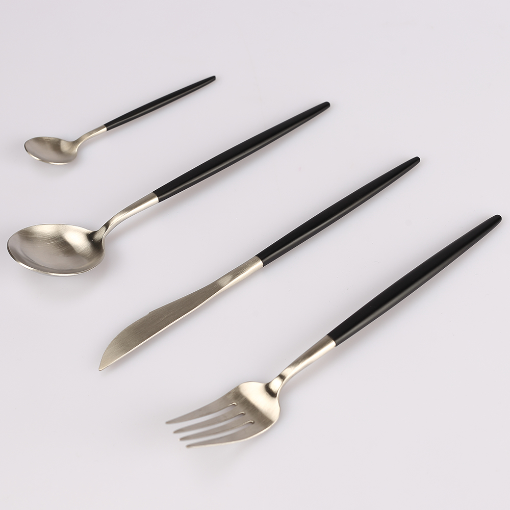 4 Stck einstellen Edelstahl Besteck einstellen Luxus Geschirr 10 Farben Erhältlich Gabel Messer Nachtisch Geschirr Gold Silber Schwarz: Schwarz Silber-