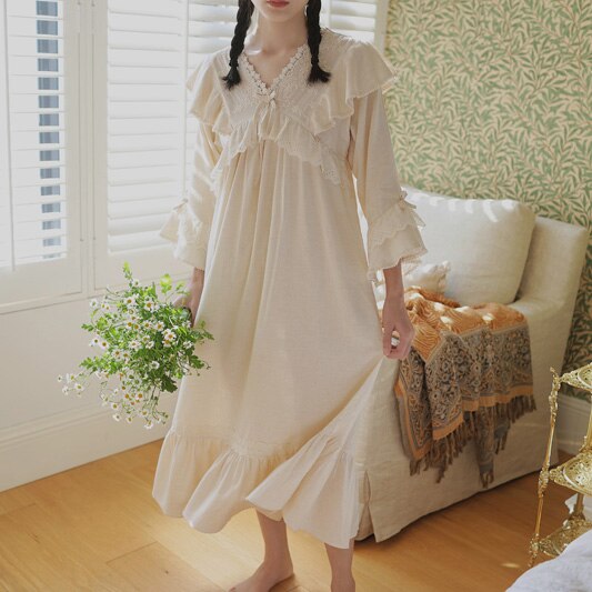Lente Vrouwen Nachtkleding Geborduurde Kant Pyjama Prinses Sleepshirts Vintage Dames Katoen Beige Nachtjapon Nachtjapon: Dress / S