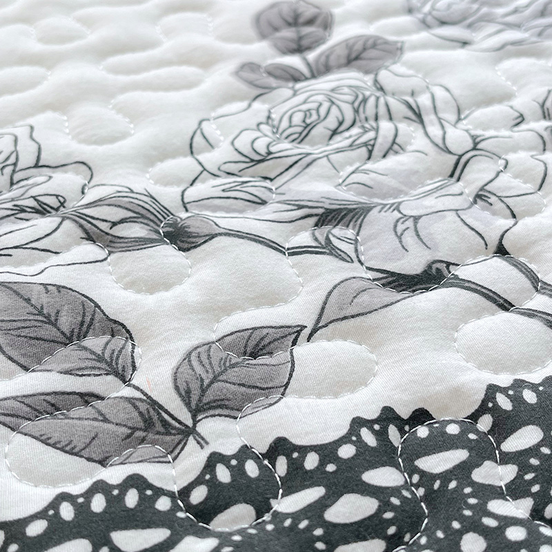 1pc Gewatteerde Sprei voor Bedden Dikke Deken met Kant Single/Queen/Kingsize Bloem Gedrukt Gewatteerde Bed cover Zachte Spreien