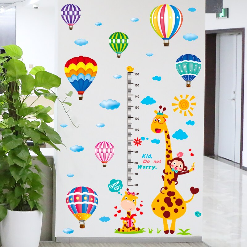 [shijuehezi] cartoon giraffe dieren muurstickers diy kleurrijke ballonnen muurstickers voor kinderkamer babykamer decoratie: Ballon en giraf