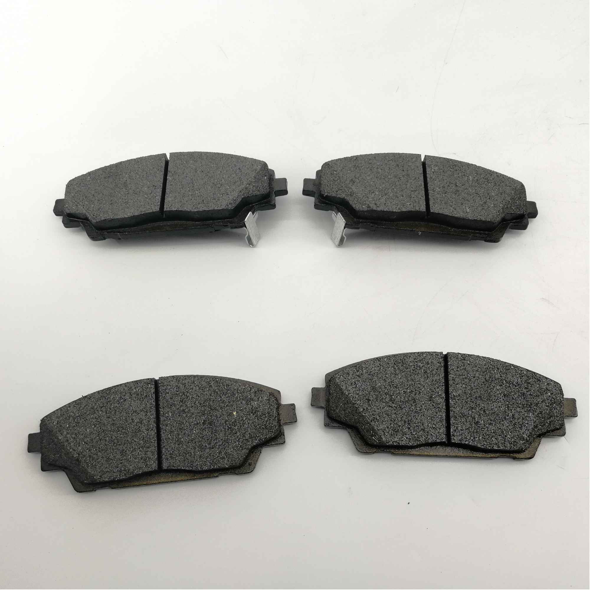 4piece/set Car Brake Pads Front D1728 FOR MAZDA 3