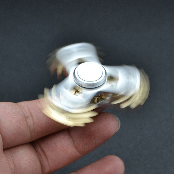 Fidget Spinner Toy - Metal Gear Link - Decompression Toy - Anti-Stress - For Ages 6+