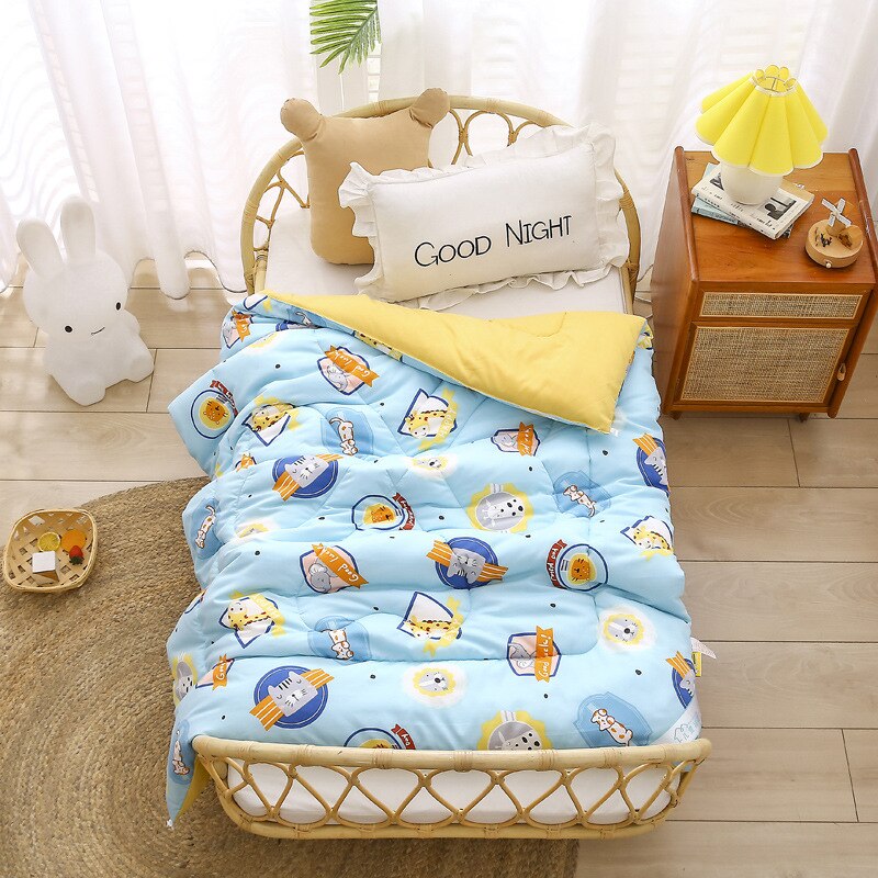Baby Bed Quilt 120*150cm Toddler Bedding Sleeping Comfy Warm Blanket Kindergarten Boys Girl Cotton Blanket With Padding Core: blue animals