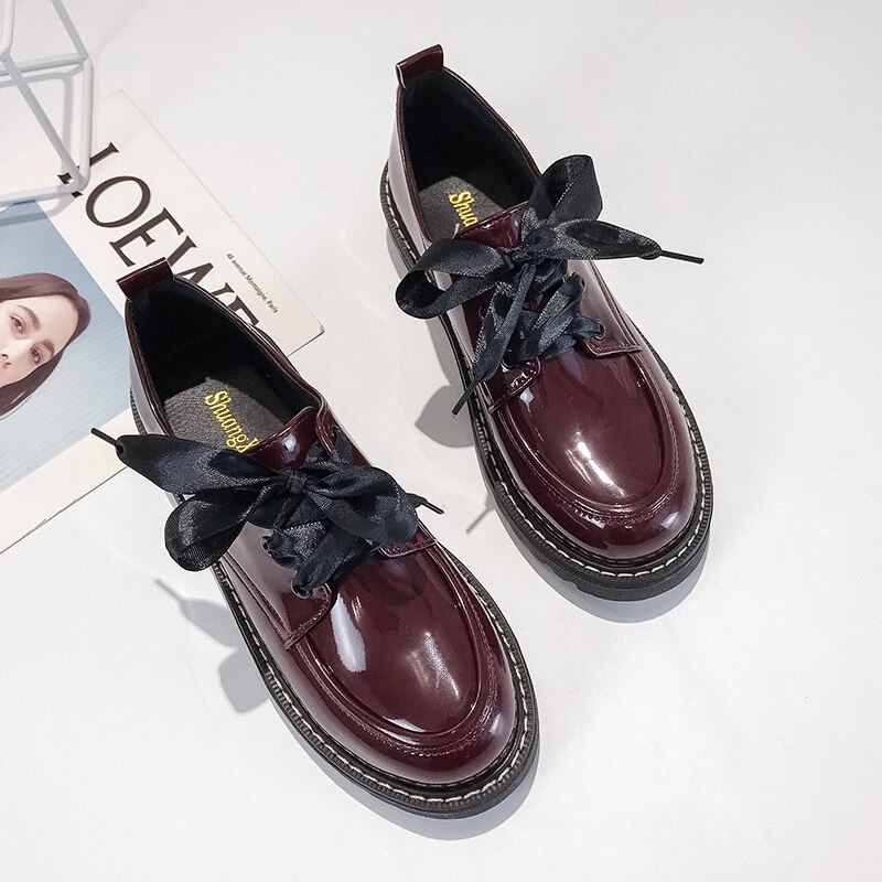 Stängda tår lägenheter damskor sommarmärke slip on läder dam loafers båtskor oxfords dam bowknot flats röda sandaler