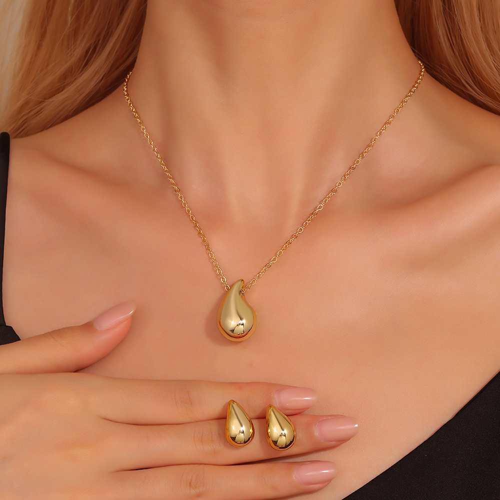 3 Pcs Set Heart Shaped Jewelry Set Of Earrings Pendant Necklace For Women Exquisite Rhinestone Double Heart Jewelry Set: Light Yellow Color