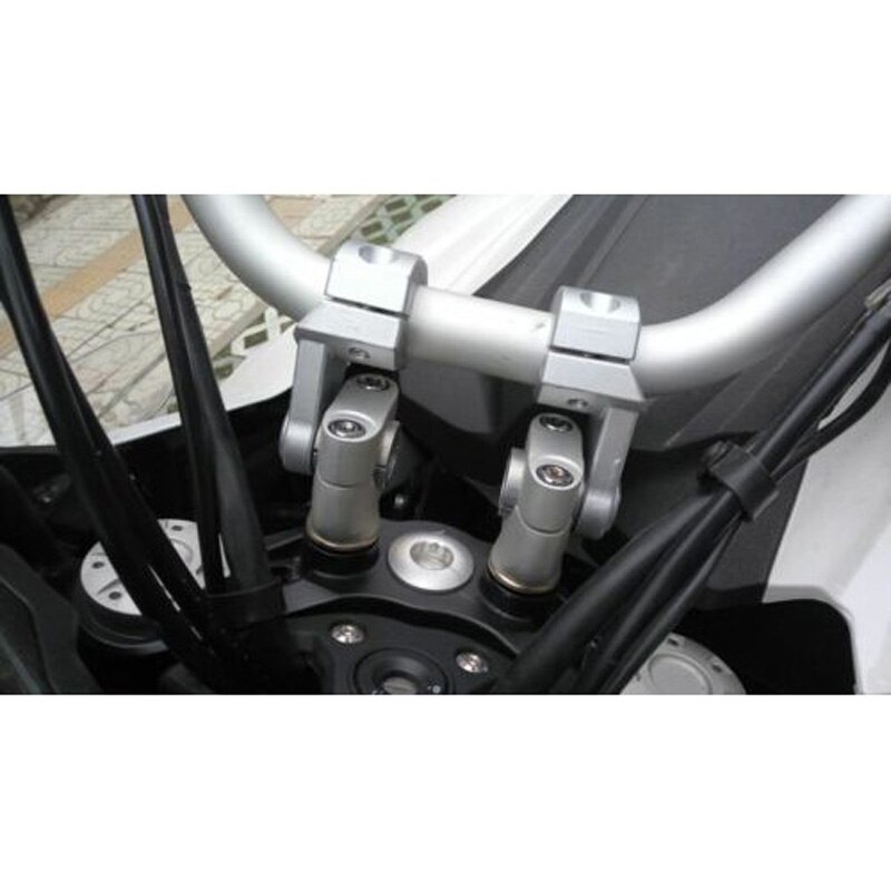 Rehausse pontets / guidon spécifique BMW F800GS / ADVENTURE / F800GT