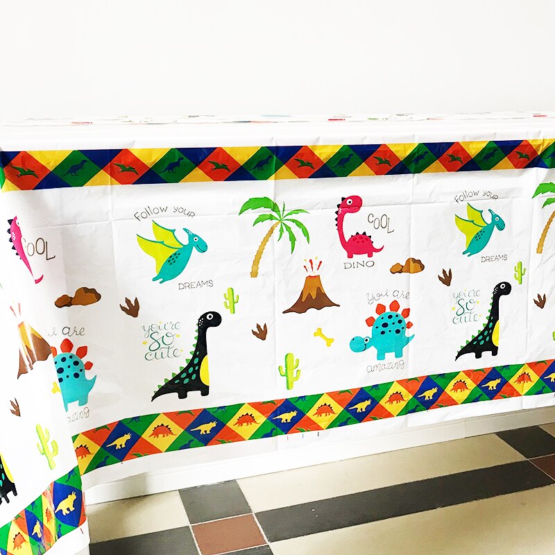 För barn födelsedag dinosaurie tema festtillbehör engångsservis tallrik kopp halm godis låda hatt inbjudningar ballong etc.: 1 st duk