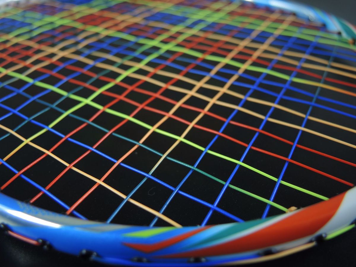 Superelastisk badmintonracket regnbågssträngar slitstarka inte lätt gå ner kilon nylon 0.68mm racketlinje  q1294 cmb