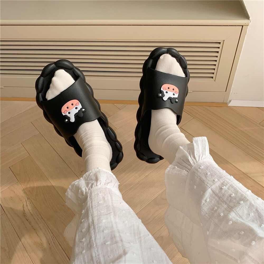 Leuke Catroon Wit Koe Slippers Slides Antislip Eva Thuis Indoor Badkamer Slippers Dikke Zolen Zomer Strand Samdals Schoenen Vrouwen: Black / 40-41(fit 39-40)