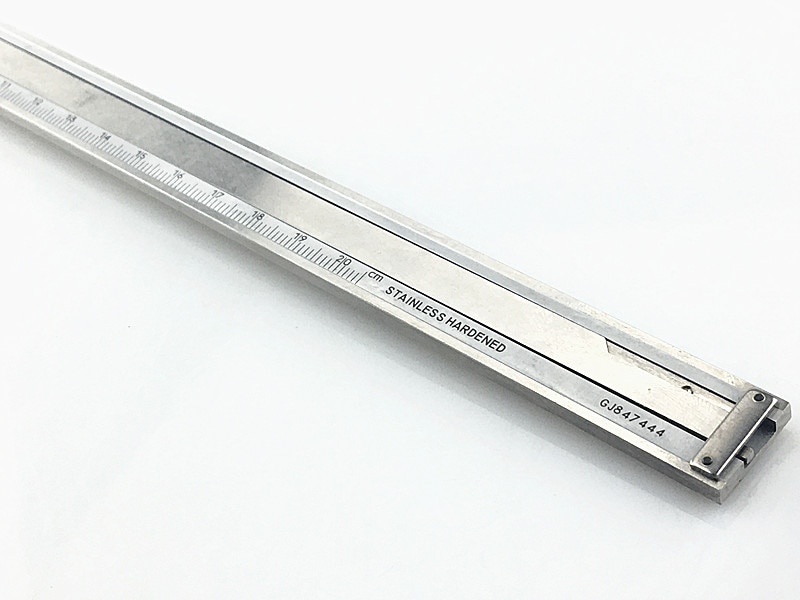 8" 0-200mm 0.02/0.01mm Caliper Shock-proof Stainless Steel Vernier Caliper Measurement Gauge Metric Measuring Tool