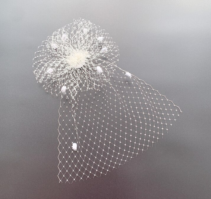 Neue Weiß Elfenbein Braut Netz Vogelkäfig Schleier charmant Hochzeit Schleier Hüte Fascinator Gesicht Schleier mit Kamm