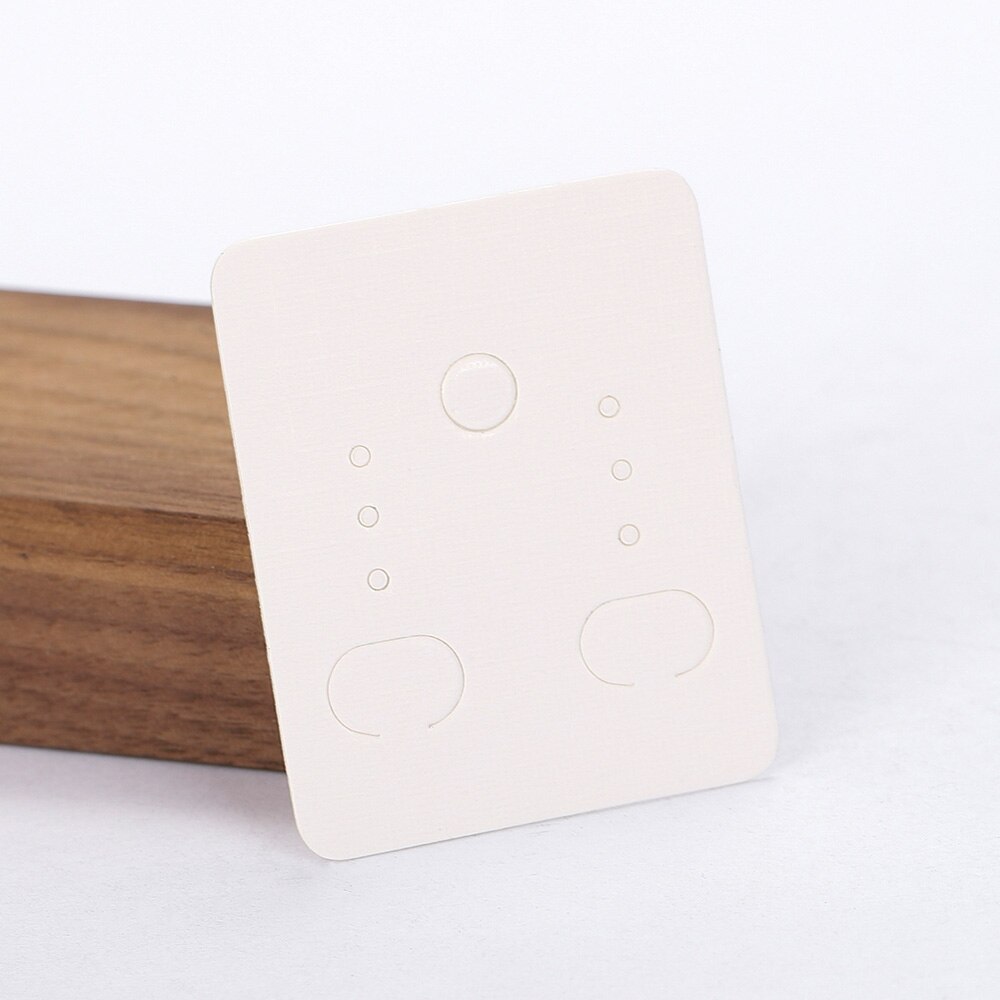 50 stks/partij 3.8x4.8cm blanco kraftpapier oorbel display kaarten oorbel pakket hang tag kaart voor diy ear studs sieraden display kaart: Black