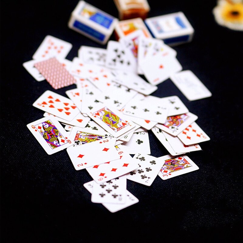 Dæk med mini spillekort , 1.5 x 1cm papir poker kort rejse dæk kort festival fest spil forsyning til drenge piger