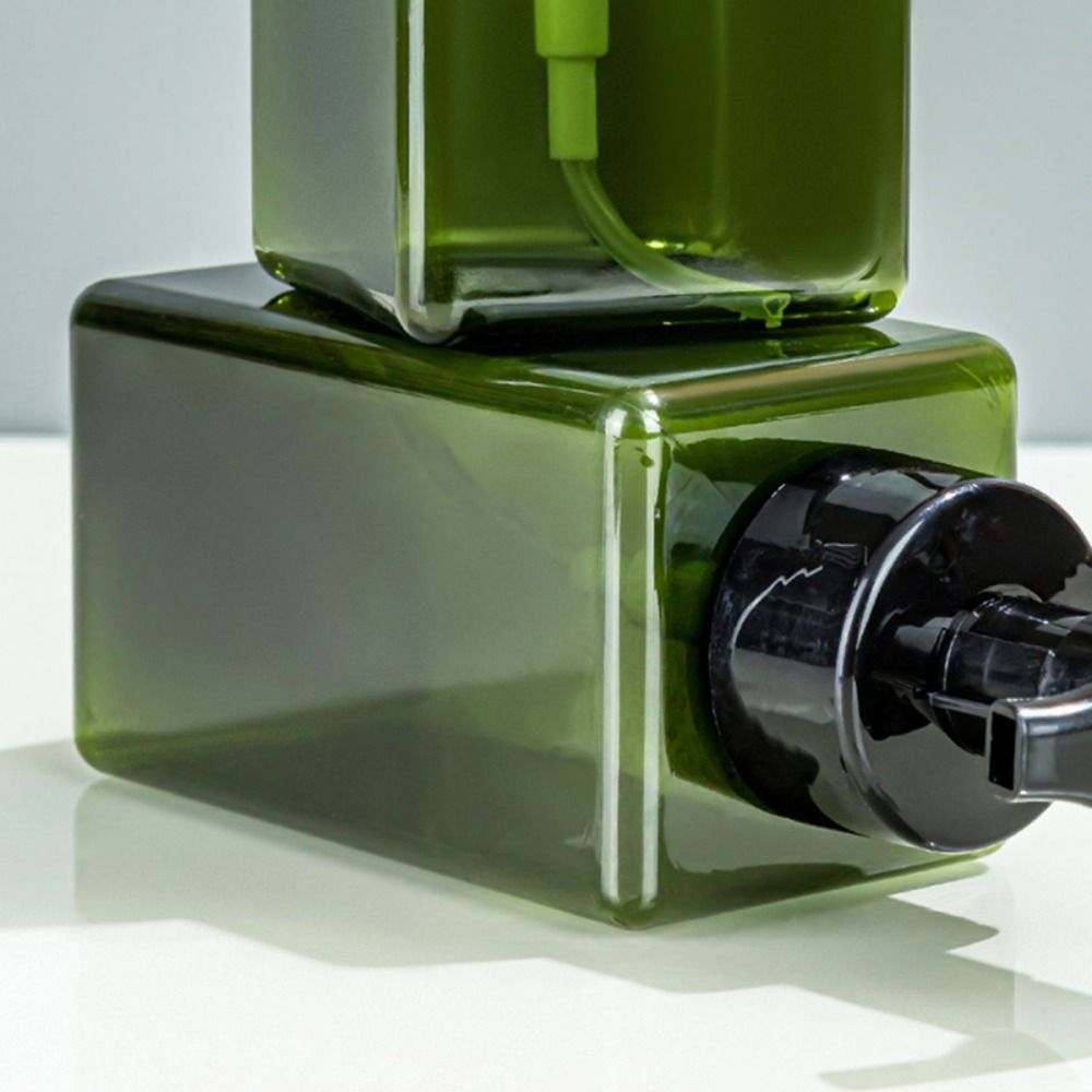 Plastic Liquid Soap Dispenser Square 250/450/650ml Storage Bottles Refillable Outdoor Shampoo Press Empty Bottles