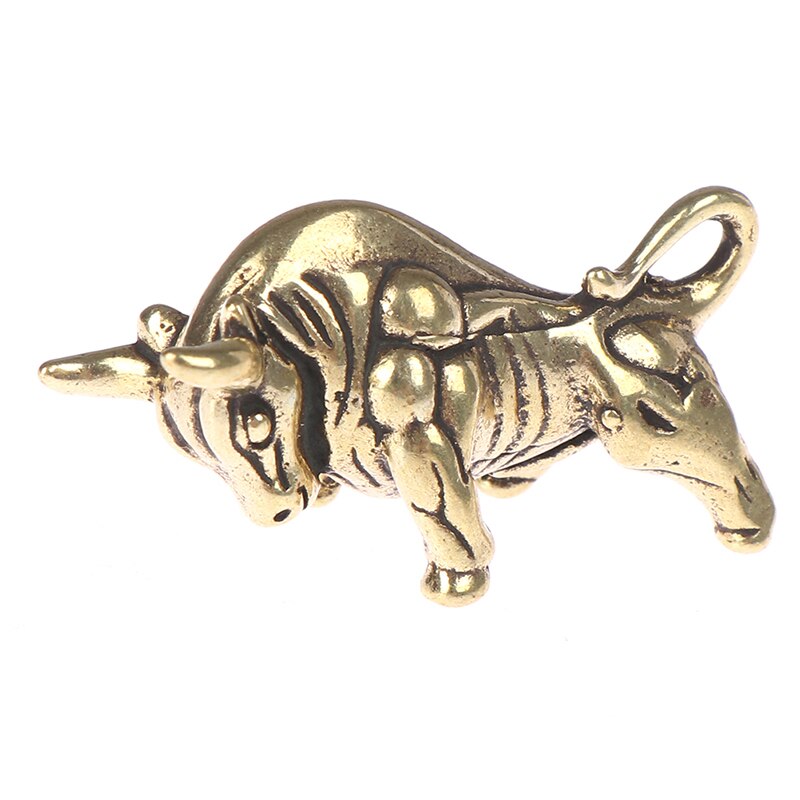 Mini Portable Retro Brass Wall Street Bull Statue Sculpture Home Office Desk Decorative Ornament Keychain Ornament Hand Toy