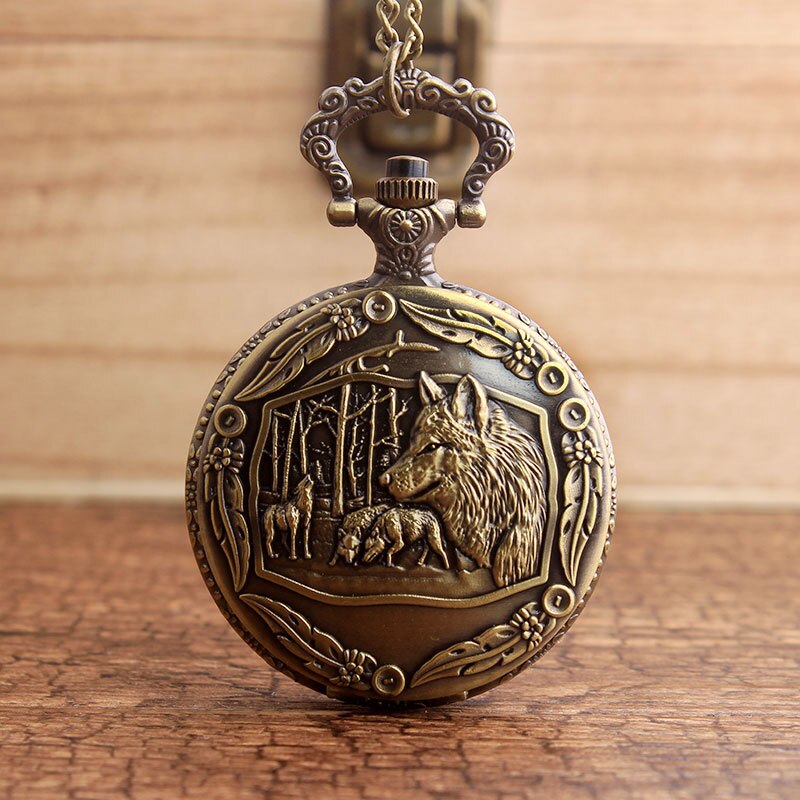 Varg gravera kvarts fickur kedja retro varg skola halsband klocka tiger 3d orm klocka steampunk kvinnor män: Vargfamiljen 2