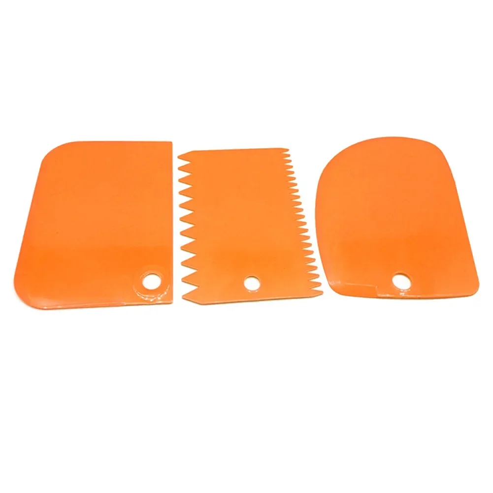 3Pcs Cream Scraper Suit DIY Kitchen Straight Arc Tooth Shape Cream Bread Cutter Plastic Cake Pasty Scraper Baking Fondant Tools: Orange