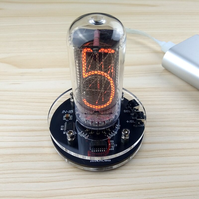 Enkelt rør i -18 glød ur nixie ur