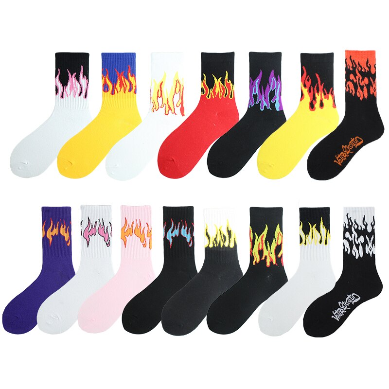 Chaussettes unisexes avec motif de flamme pour femmes, Style Hip Hop Harajuku coréen, chaussettes joyeuses pour hommes, chaussettes de Skateboard antidérapantes amusantes