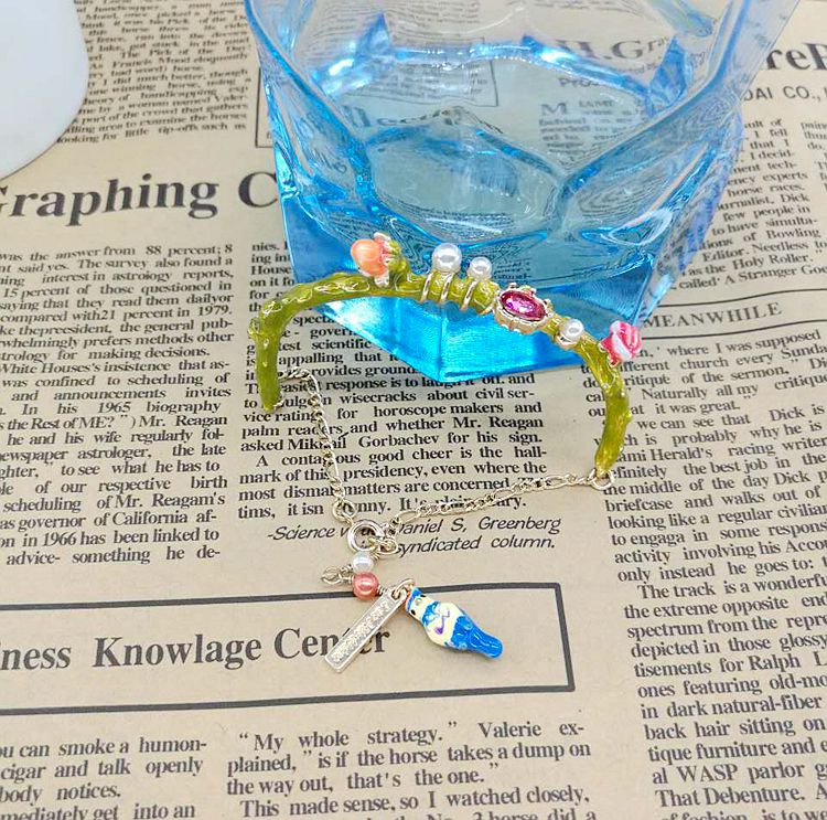 flower ornaments European and beautiful women's bracelet enamel color glaze rose flower bird pendant bracelet