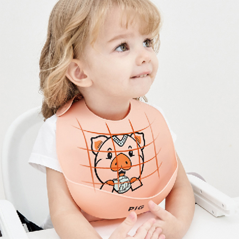 Bebé de silicona impermeable, de Saliva goteando baberos Bandana dibujos animados recién nacido alimentación suave comestible delantales bebé ajustable eructo bufanda