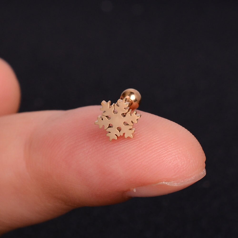 1Pcs Mini Rvs Oor Tragus Kraakbeen Helix Piercing Vlinder Daisy Kroon Sneeuwvlok Ster Kruis Emaille Studs Earring: 6 gold snowflake