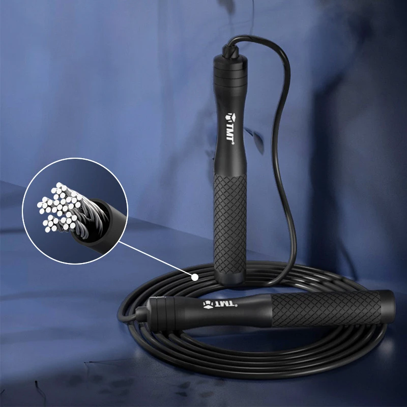 Sjippetov uden vægtbæring fedtforbrænding fitness vægttabsøvelse voksen studerende stålreb