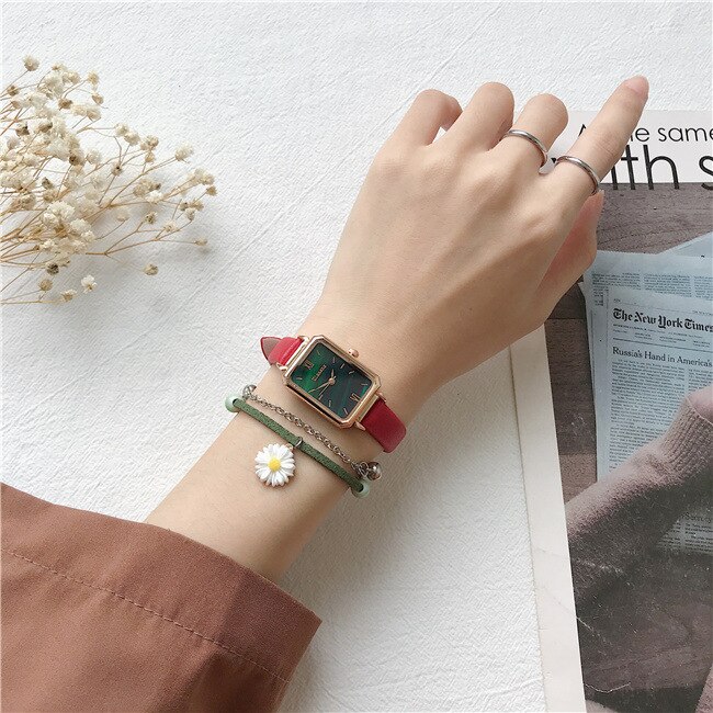 Rektangel kvinder ure ladeis kvarts armbåndsure ulzzang luksus mærke sort grøn kvinde ur læder ur: Rød