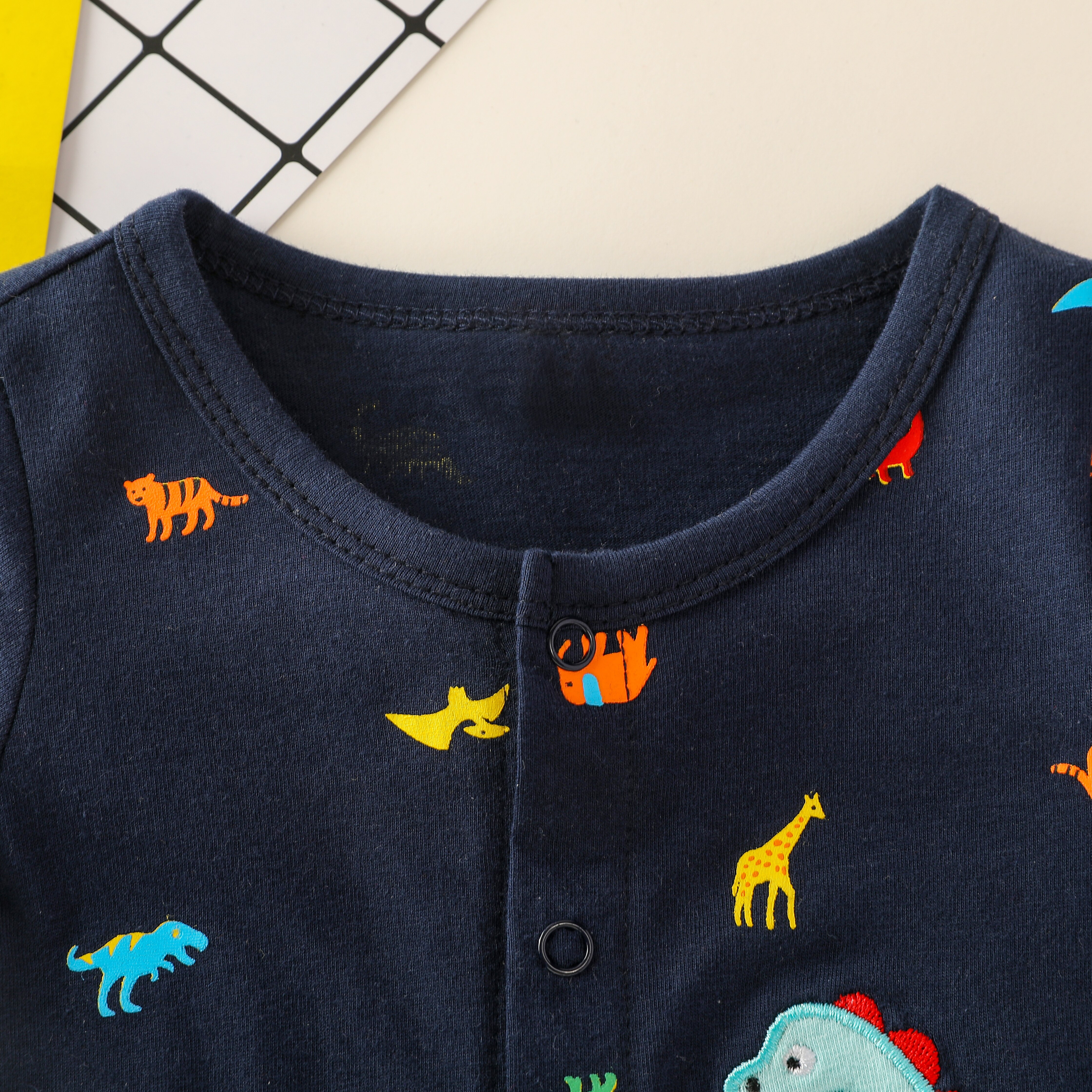 Letnia odzież dziecięca z okrągłym dekoltem z krótkimi rękawami pajacyki z nadrukami dinozaurów dla malucha chłopiec dziewczyna 0-18 miesięcy