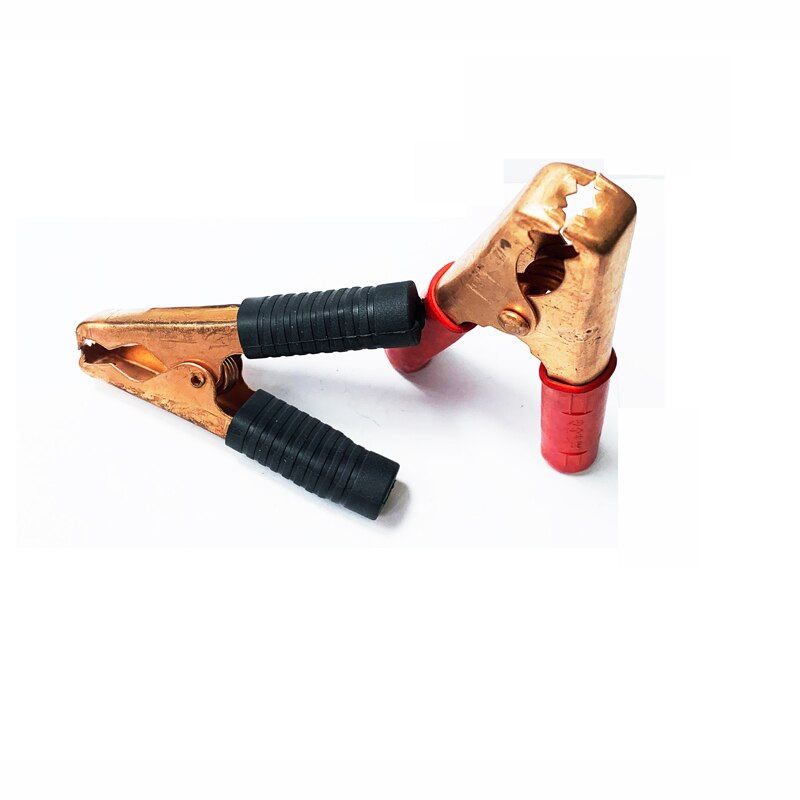 Battery terminal connection clip