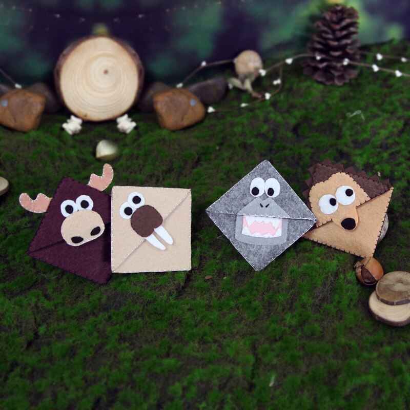 4Pcs/set Lovely Little Animals Bookmark Felt DIY Package Craft Needlework Bookmark Simple DIY Kit