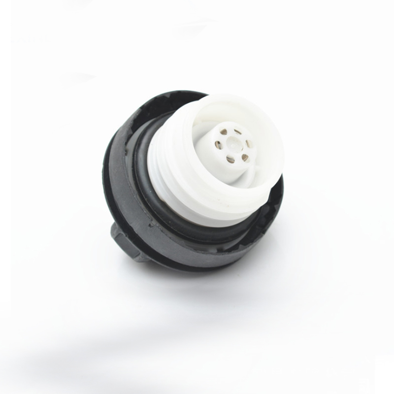 1PCS Fuel Tank Gas Cap Oil Filler Cap For Suzuki Swift Vitara Alto SX4 Car Inner Gas Petrol Tank Cover