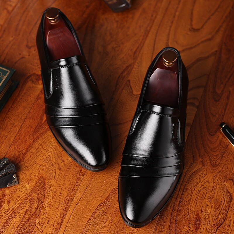 Mazefeng hommes chaussures en cuir mâle chaussures décontractées robe richelieu chaussures printemps bottines Vintage classique mâle décontracté en cuir baskets