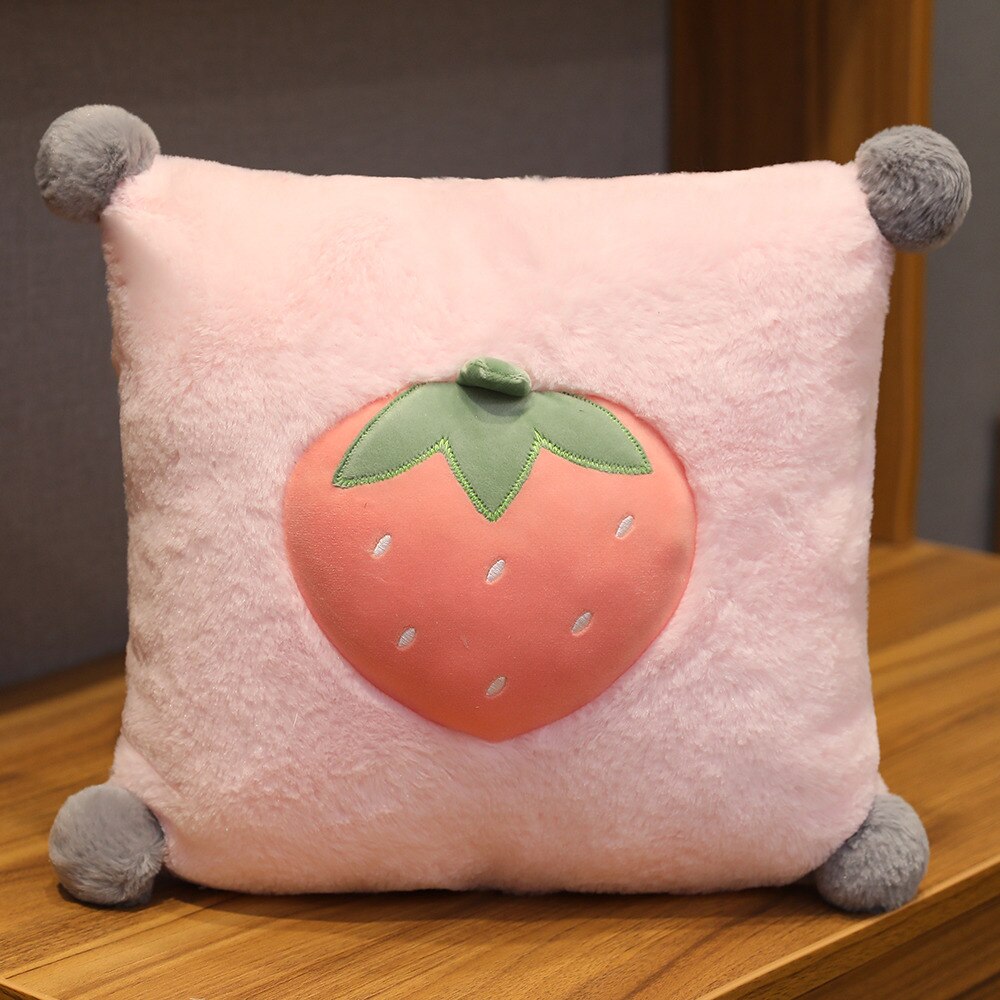 Adorable oreiller en peluche en forme de fruit, carotte, légume, couverture douce 3 in en 1 , kawaii, chaud pour les filles, amoureux, zhz: Oreiller aux fraises
