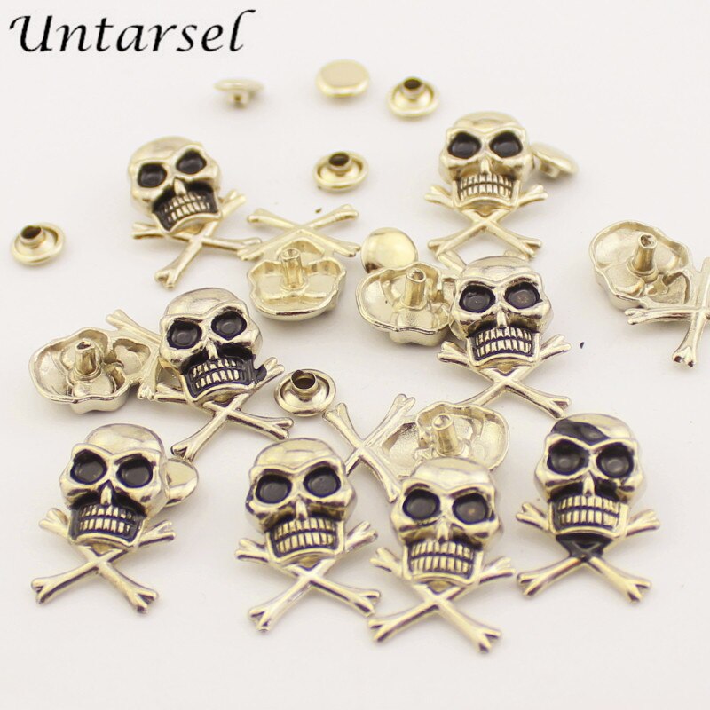 10 pcs 15*25mm horrible skull strike op klinknagels met cap metalen kledingstuk spikes en studs punk rock antieke patch DIY lederen ambachten