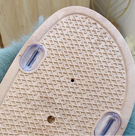 Femmes chaussures moelleux fausse fourrure sandales femmes 20202 été grande peluche sandales décontracté en plein air sandales femme fourrure tongs