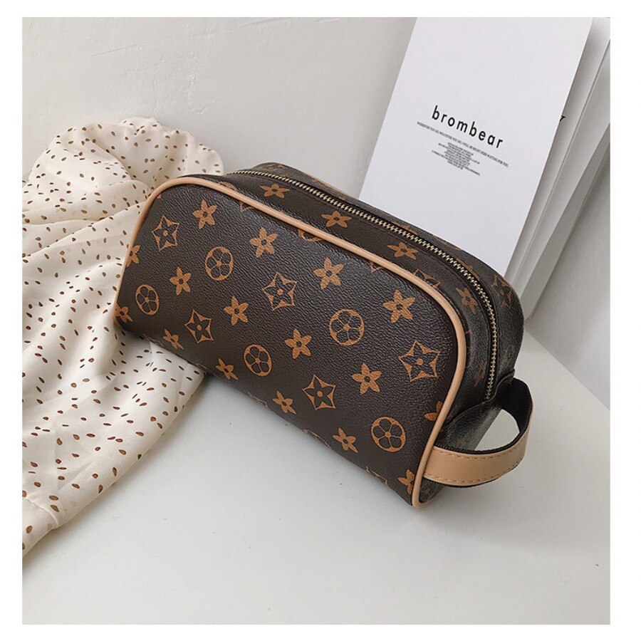 Cosmetic Bag Travel Makeup Case Handbag PU Women Organizer Pouch Wash Kit Bear Coin Suitcase Women: 1