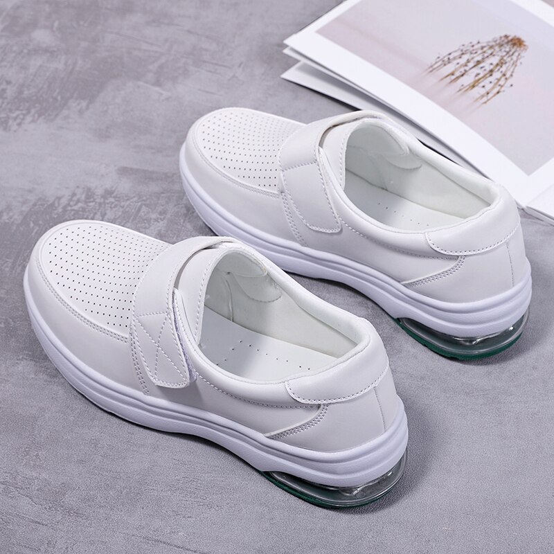 Sneakers Vrouw Verpleegkundige Klompen Schoenen-Verpleging Vrouwen Zomer Schoen Vrouwelijke Gezondheid Werk Platte Wandelschoenen Zachte Antislip Ziekenhuis Verpleegkundige schoenen