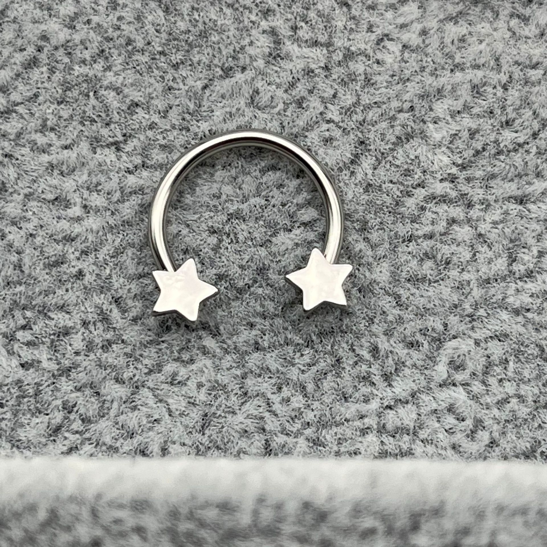 1pc Luna estrella nariz anillo aro tabique Piercing Acero inoxidable hélice oreja cartílago pendiente Tragus BCR herradura joyería del cuerpo 16G: Pistola negra plateada