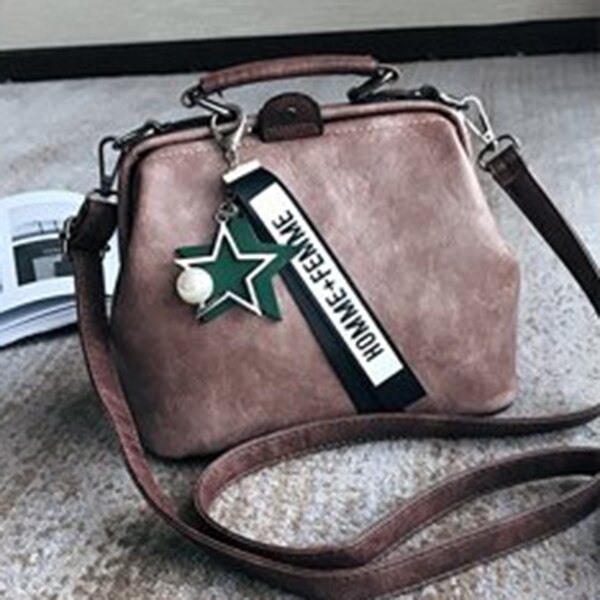Croyance kvinnor handväska läder axelväska kvinnliga läkare crossbody handväska stjärna hänge nitar casual berömda märke kvinnor väskor: Rosa