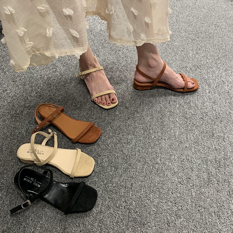 Eoeodoit sommar låga klackar sandal kort casual dagliga sandaler öppen tå skor kvinnor rom sandaler