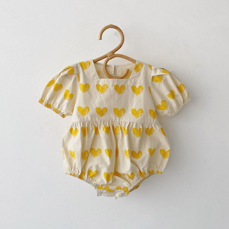 Zomer Koreaanse Stijl Peuters Baby Paars Hart Gedrukt Jumpsuits Vierkante Kraag Zuigelingen Kleding Meisjes Bodysuits: yellow / 24M
