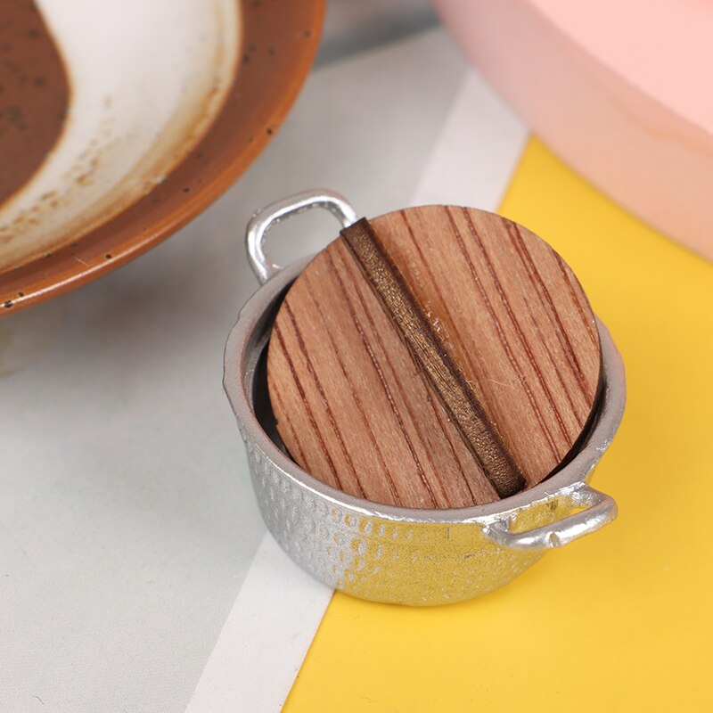 1pc Casa Delle Bambole Decorazione in Miniatura di trasporto Utensili Da Cucina di Cottura merce mini pentola Caldaia padella con Coperchio Casa di Bambola Accessori