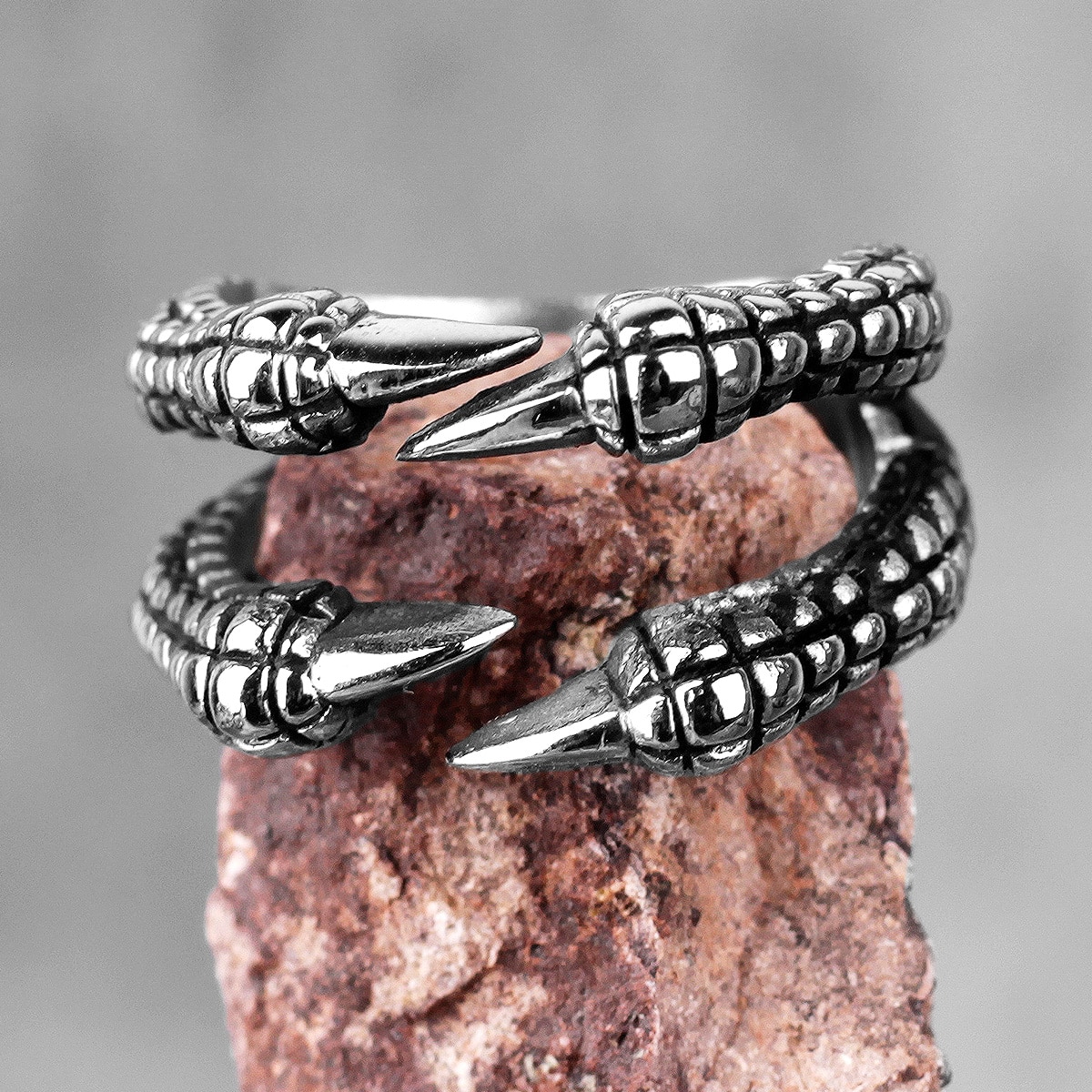 Stainless Steel Men Rings Dragon Claw Personality Punk Rock Hip Hop for Biker Male Boyfriend Jewelry Creativity