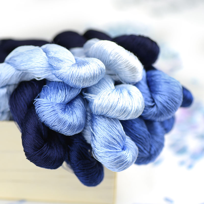 1 väri 400m suzhou kirjonta 100%  luonnonsilkki brodeerattu lanka silkki tee itse silkkisävyinen kirkas väriviiva keskiyönsininen