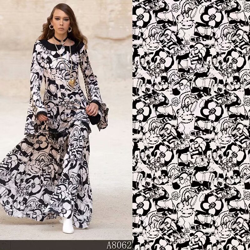 Luxury brand printing polyester stretch satin fabric brand thin ladies shirt clothing chiffon fabric cloth for dress per meter