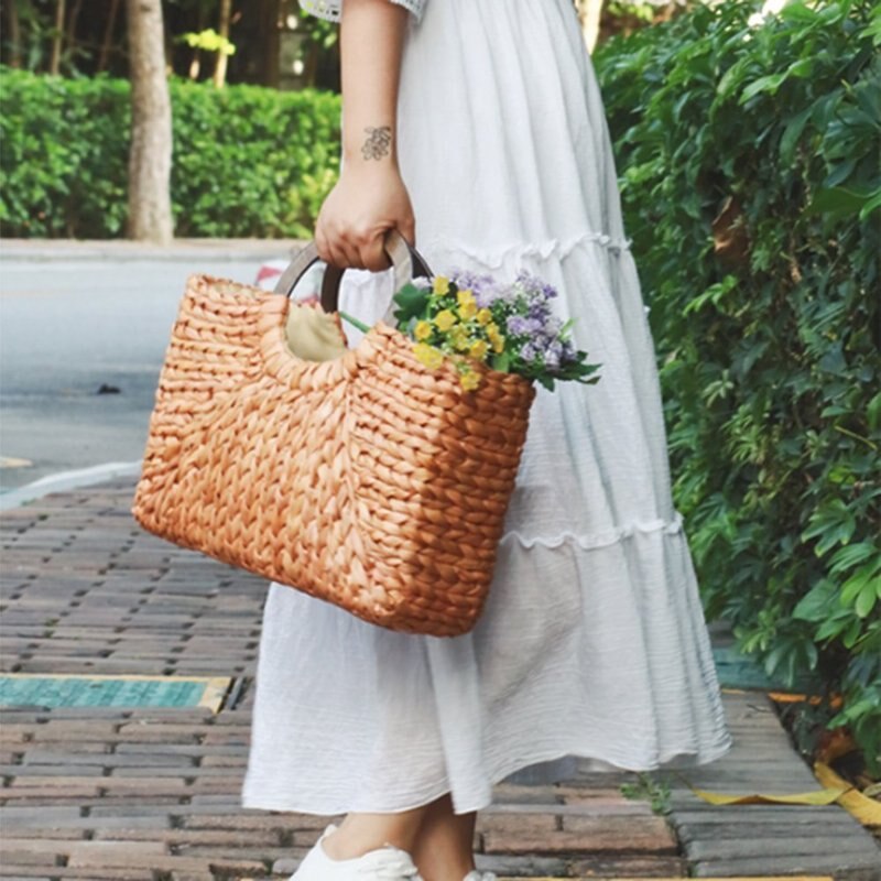 Women's Straw Tote Bag - Large Capacity Shoulder Shopping Beach Travel Bag - Wood Handle